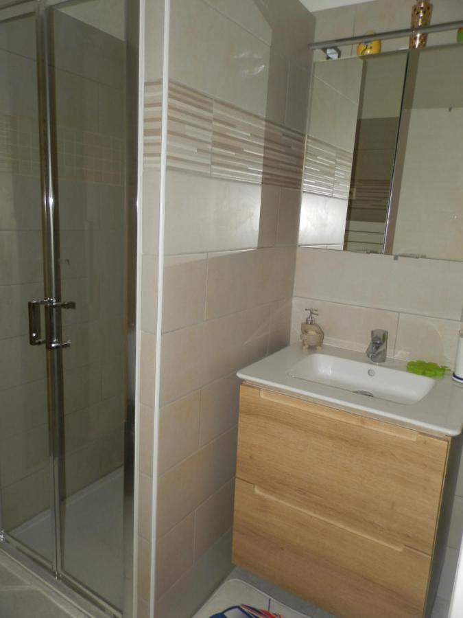 Plein Soleil Apartment Санари-сюр-Мер Екстериор снимка