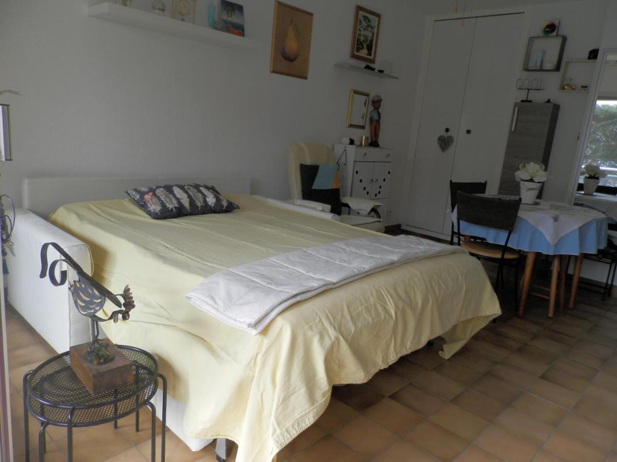 Plein Soleil Apartment Санари-сюр-Мер Екстериор снимка