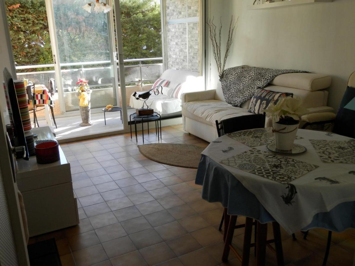 Plein Soleil Apartment Санари-сюр-Мер Екстериор снимка